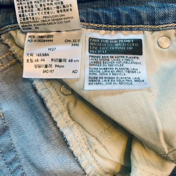 Levi's Boyfriend Jeans - Picture 9 of 9